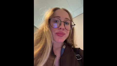 likachkaa @ bongacams on 20251201