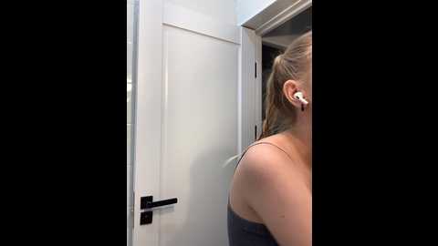 nezukoo @ bongacams on 20251202