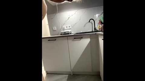 gummy_bears @ bongacams on 20251203