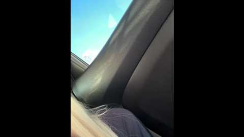 lovensesgirl @ bongacams on 20251208