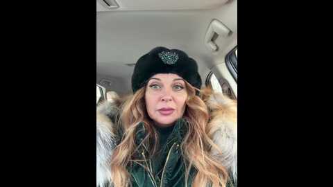 xxxsexymilfxxx @ bongacams on 20251210