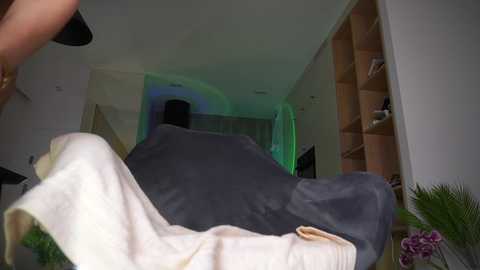 sonya_reallsugar @ bongacams on 20251212