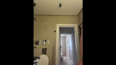 parissaintgermain @ bongacams on 20260105