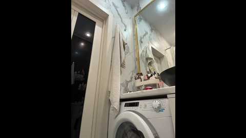 adel9 @ bongacams on 20260107