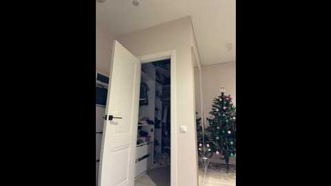 likachkaa @ bongacams on 20260126