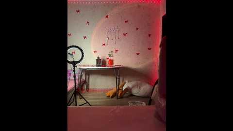 littledelora @ bongacams on 20260218