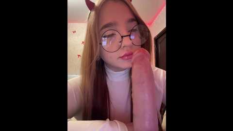 littledelora @ bongacams on 20260223