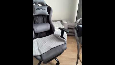 molochnaya000 @ bongacams on 20260323