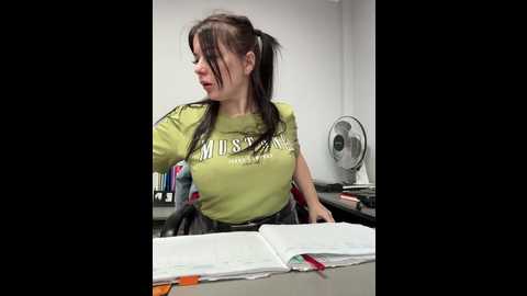 verybaby @ bongacams on 20260414