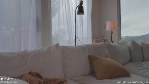 _june @ chaturbate on 20230902