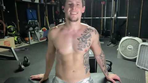 browneyedmuscleboy32 @ chaturbate on 20230907