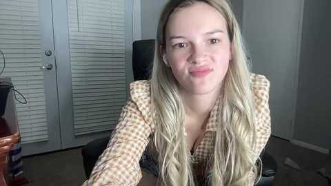 sarahcupcakes2005 @ chaturbate on 20230907