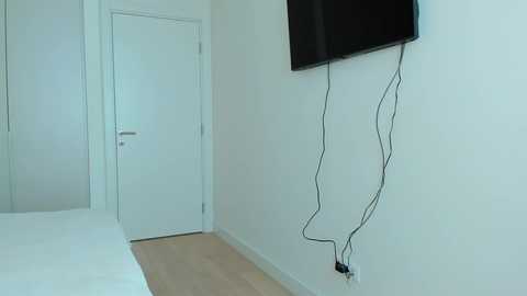 feel_our_vibe @ chaturbate on 20230912