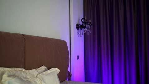 gold_blond @ chaturbate on 20230912