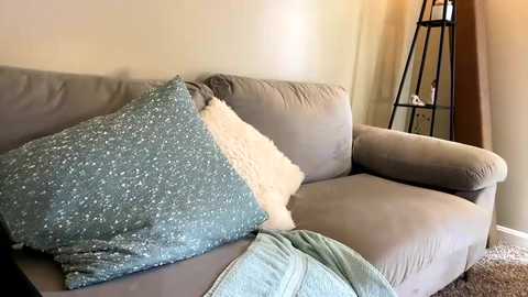 peachespanties123 @ chaturbate on 20230913