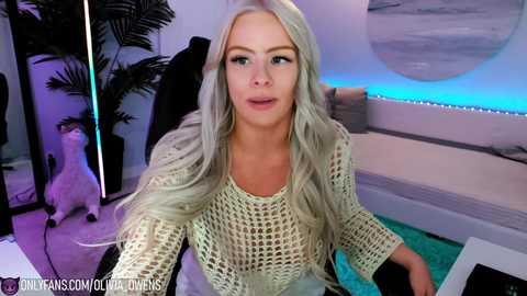 oliviaowens @ chaturbate on 20230914