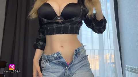 tatti_1 @ chaturbate on 20230916