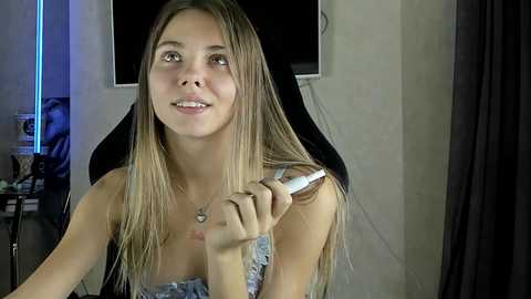 elza9_ @ chaturbate on 20230918