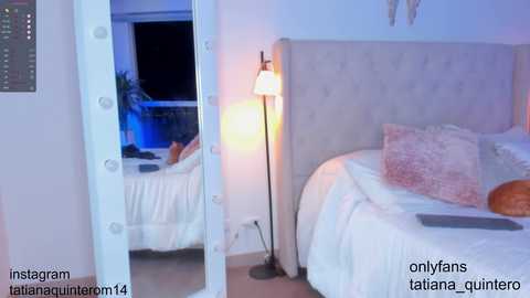 swt_molly @ chaturbate on 20230920