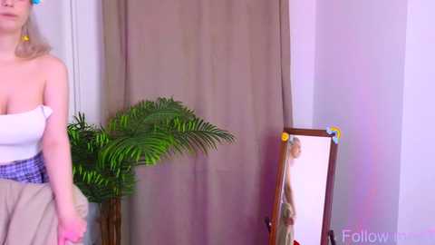 joyce_coy @ chaturbate on 20230923