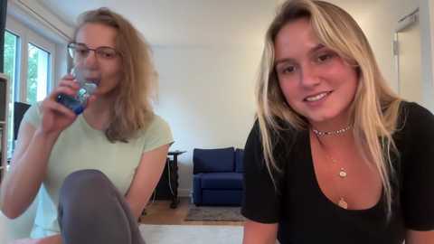 sarahsapling @ chaturbate on 20230923