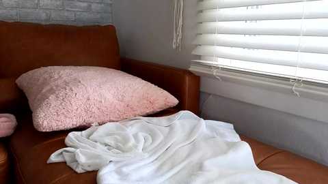 littlegreekflower @ chaturbate on 20230924