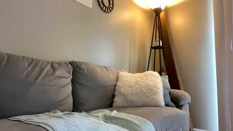 peachespanties123 @ chaturbate on 20230925