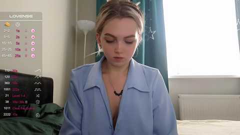 small_blondee @ chaturbate on 20230925