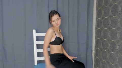 laurawhitea @ chaturbate on 20230926