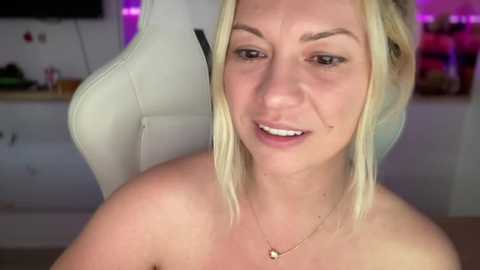 kiradivine @ chaturbate on 20230928