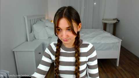 ambertan1 @ chaturbate on 20230929