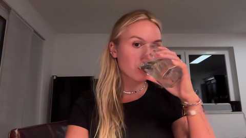 sarahsapling @ chaturbate on 20230929