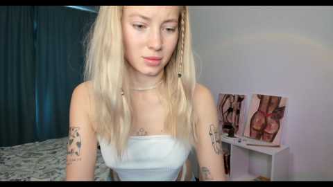 e__lisa @ chaturbate on 20231002