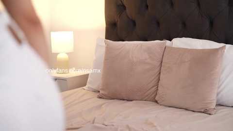 naughtysammx @ chaturbate on 20231002