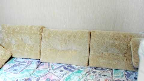 littlesweetkittens @ chaturbate on 20231003