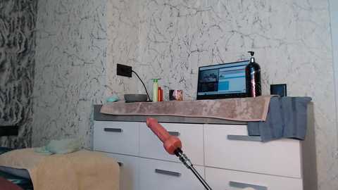 simplegirl1996 @ chaturbate on 20231004