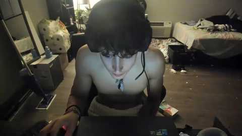 bashful4200 @ chaturbate on 20231006