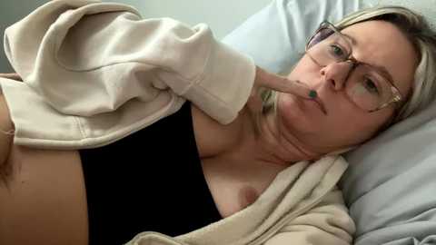 texas_blonde @ chaturbate on 20231006