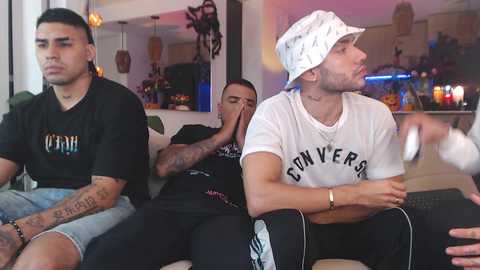 fratguysonline @ chaturbate on 20231007