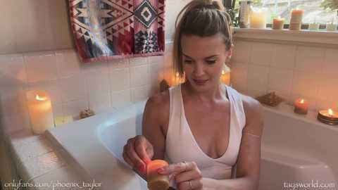 phoenix_taylor @ chaturbate on 20231009