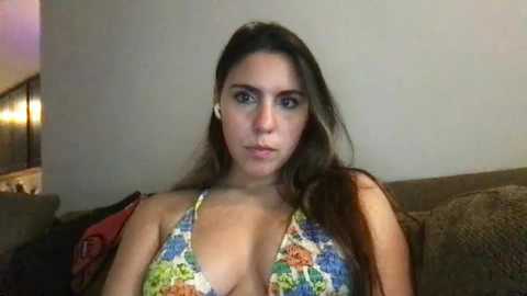 yrrossedunonxo @ chaturbate on 20231010