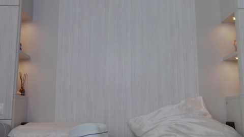 _kyllie_ @ chaturbate on 20231011