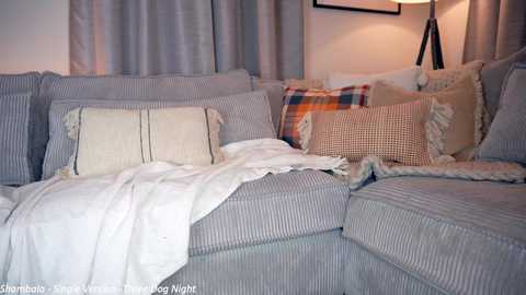 x_lily_x @ chaturbate on 20231012