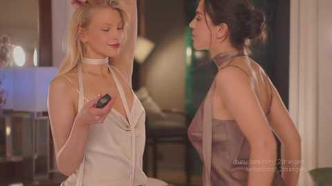 _2strangers @ chaturbate on 20231013