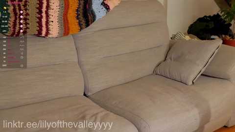 lilyofthevalleyyyy @ chaturbate on 20231013