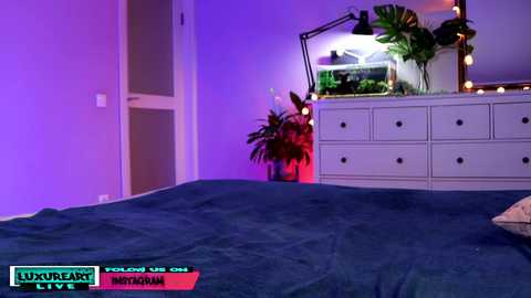 luxureart @ chaturbate on 20231013