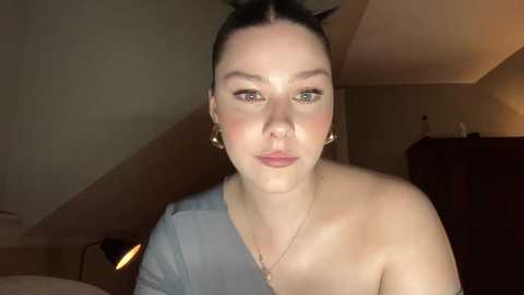 novavangogh @ chaturbate on 20231013