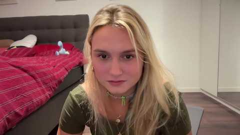 sarahsapling @ chaturbate on 20231013