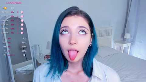 your_desssert @ chaturbate on 20231013