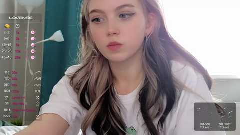 small_blondee @ chaturbate on 20231014
